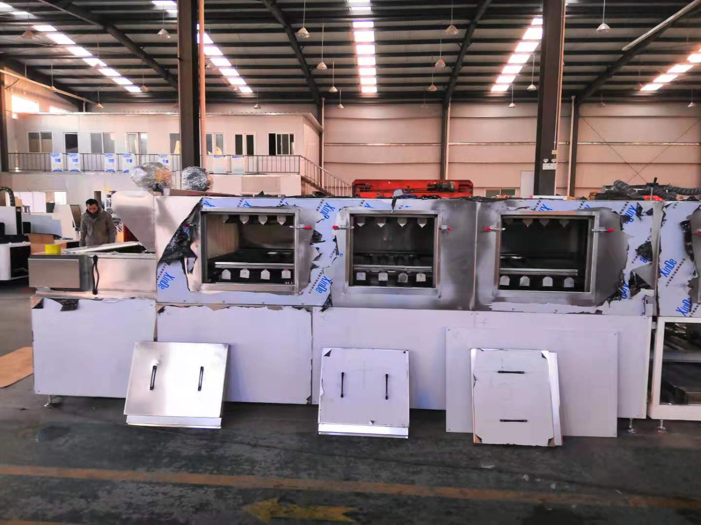 解鎖工業(yè)清洗新效率！噴淋清洗機，搞定零部件油污除銹難題